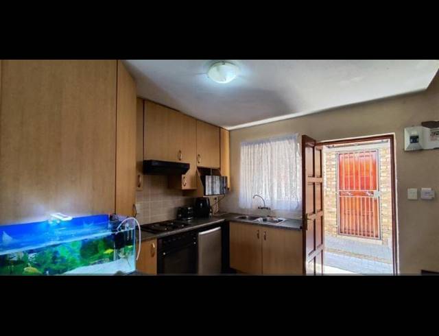 2 BEDROOM DUPLEX FOR SALE IN BIRCHLEIGH NORTH